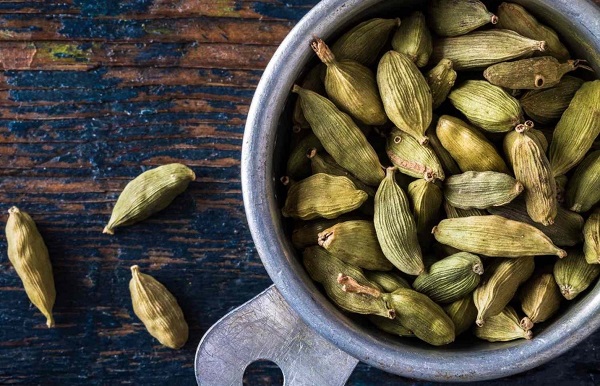 خواص هل و چای آن برای مردان و زنان